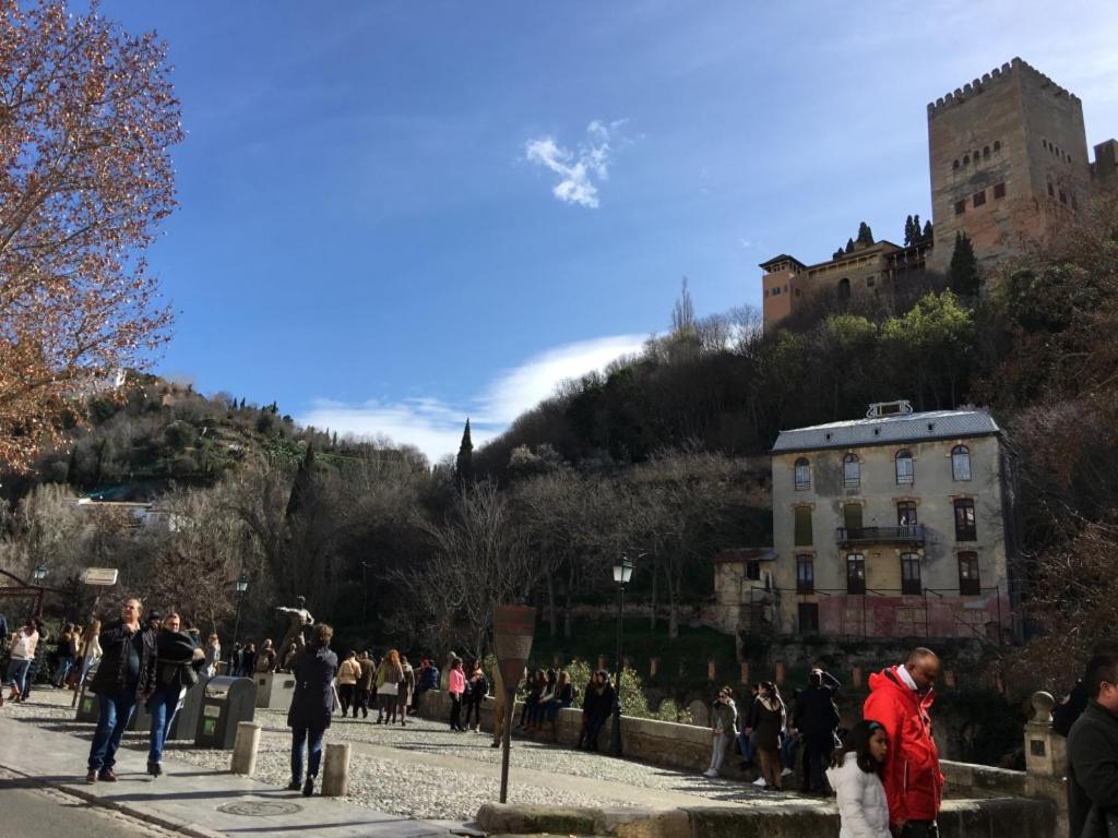 Un Vergel Al Pie De La Alhambra. Enjoy It Now!! Granada Exterior foto